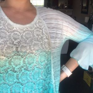 GIMMICKS by BKE ombré lace blouse